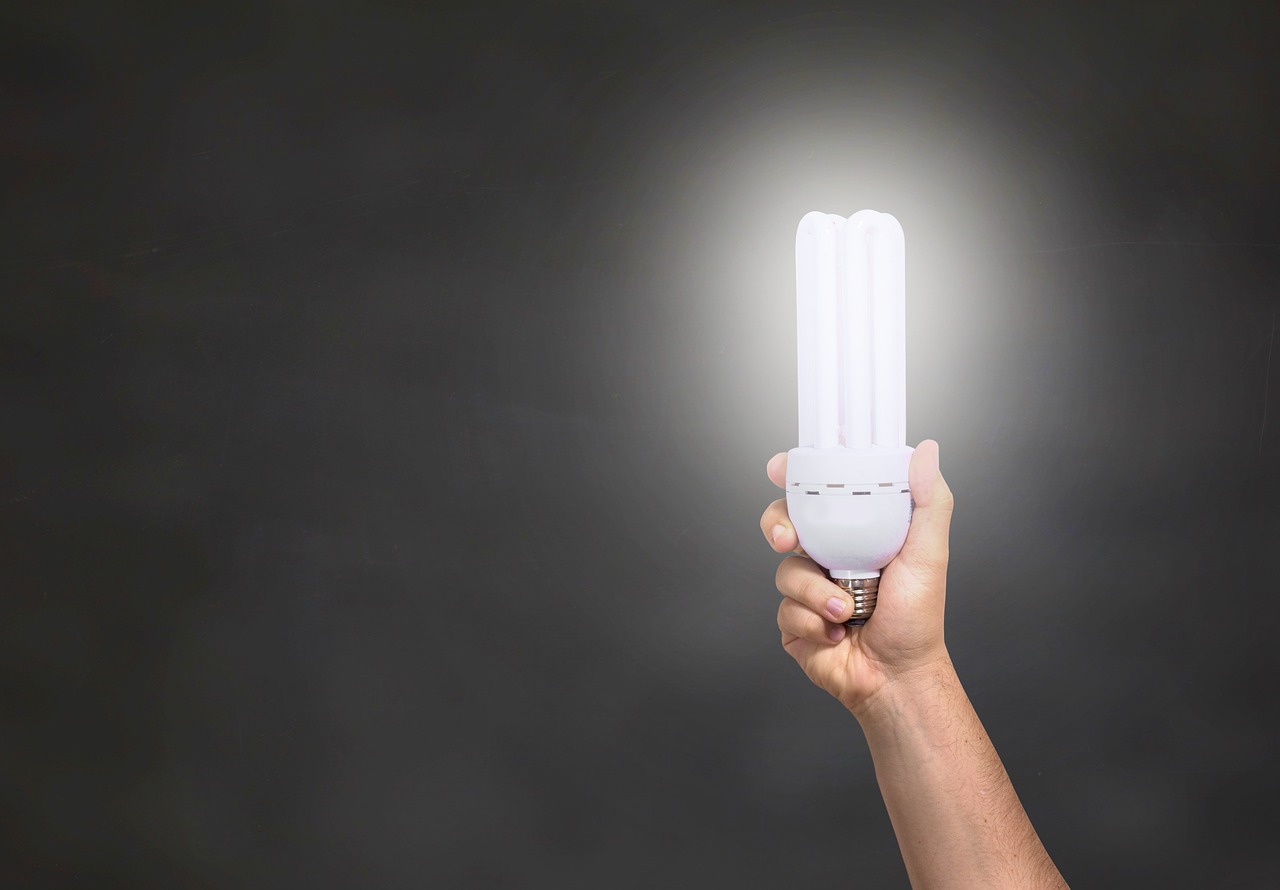 Najlepsze oświetlenie LED do domu – jak wybrać odpowiednie rozwiązania?